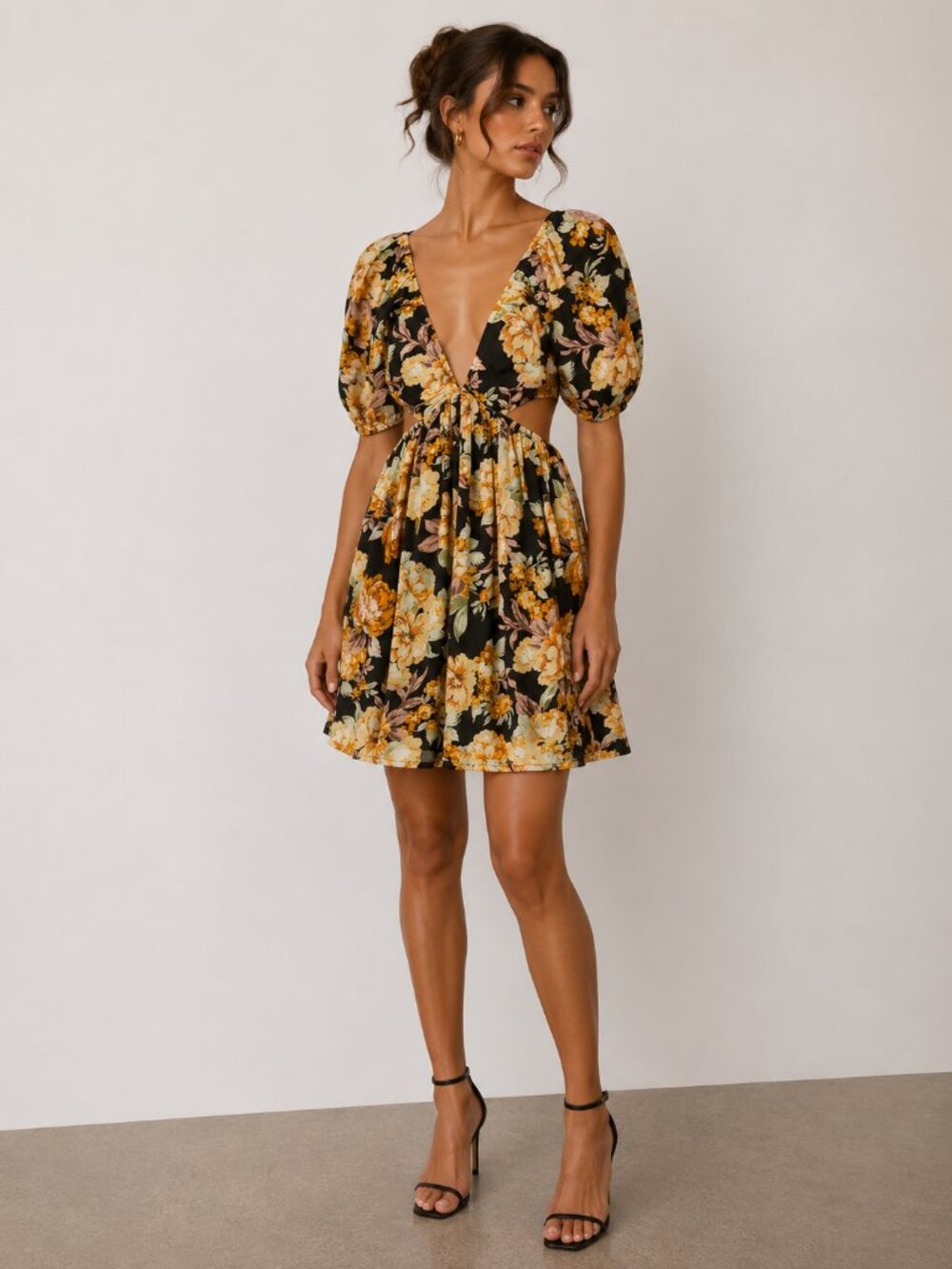 NEW Bardot Plunge Cut out Floral Mini Dress Size Large